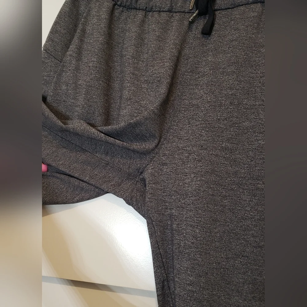Lululemon On The Fly Pant 28